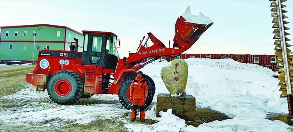 10年中5次出征、总时长将达1949天！在南极修机械是什么体验？他说→