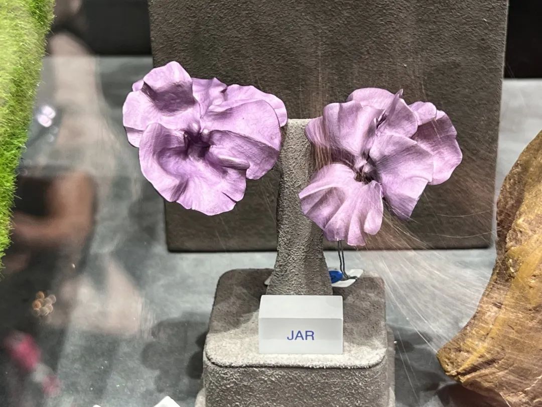 时隔3年又来日内瓦珠宝展大寻宝，竟然还见到了JAR真身！