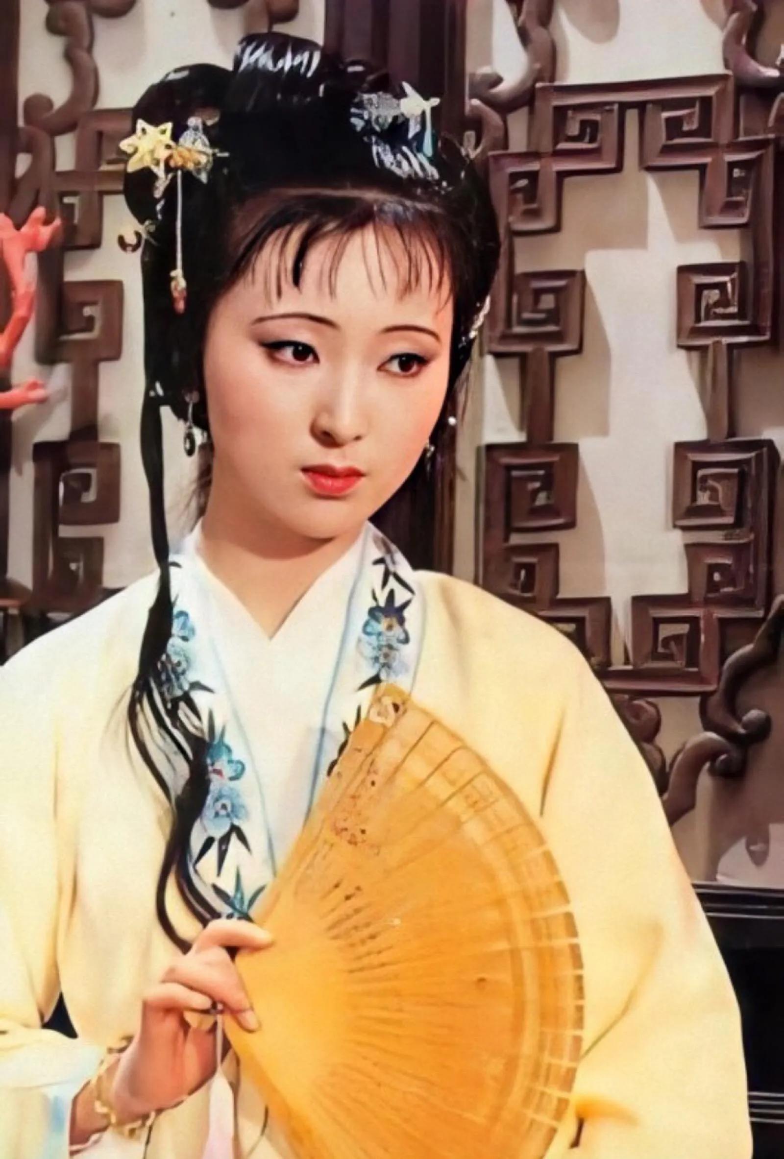 讲述80年代电视剧排行榜前十,80年代最火的电视剧有几部