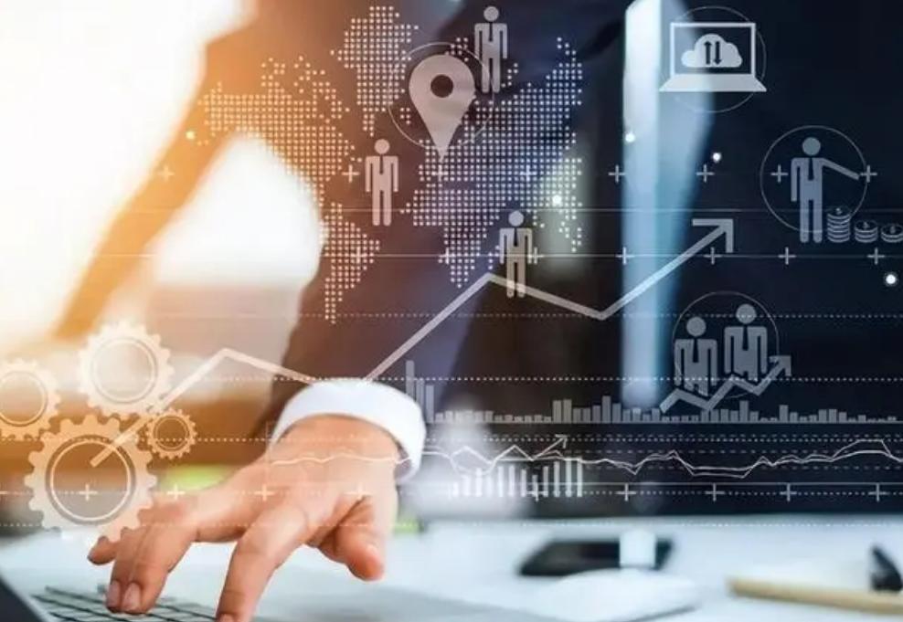 马云“套现”千亿后，在海外现身，互联网大佬们集体套现是为何？