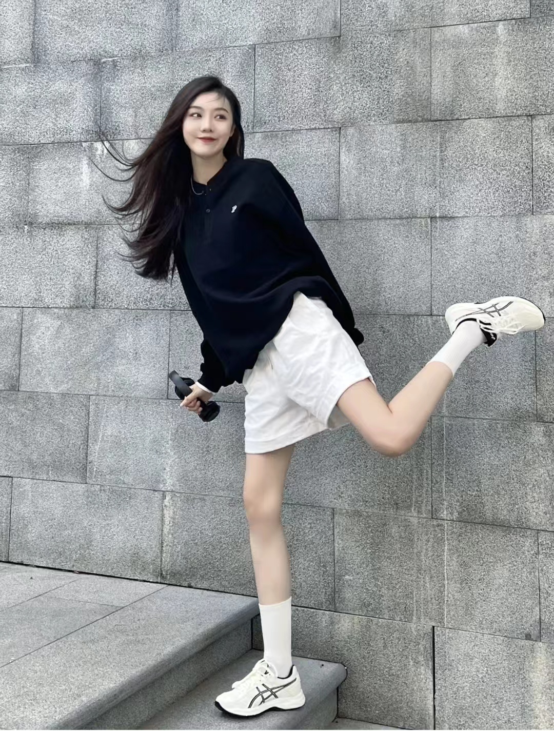 卫衣搭配什么外套裤子更好看呢,卫衣搭配什么衣服好看又实用