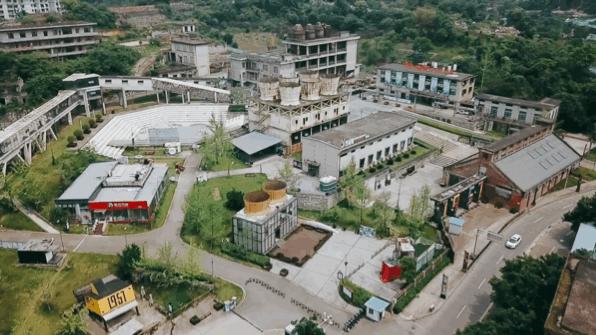 如果你要写自贡，就不要只写自贡