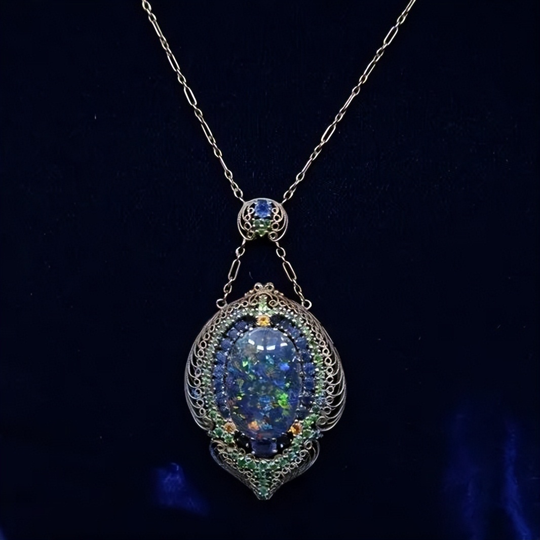 为什么流行欧泊,欧泊到底有多火