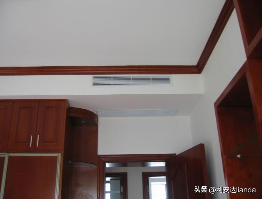 中央空调除了面板哪里还能启动,中央空调除了外机还有啥