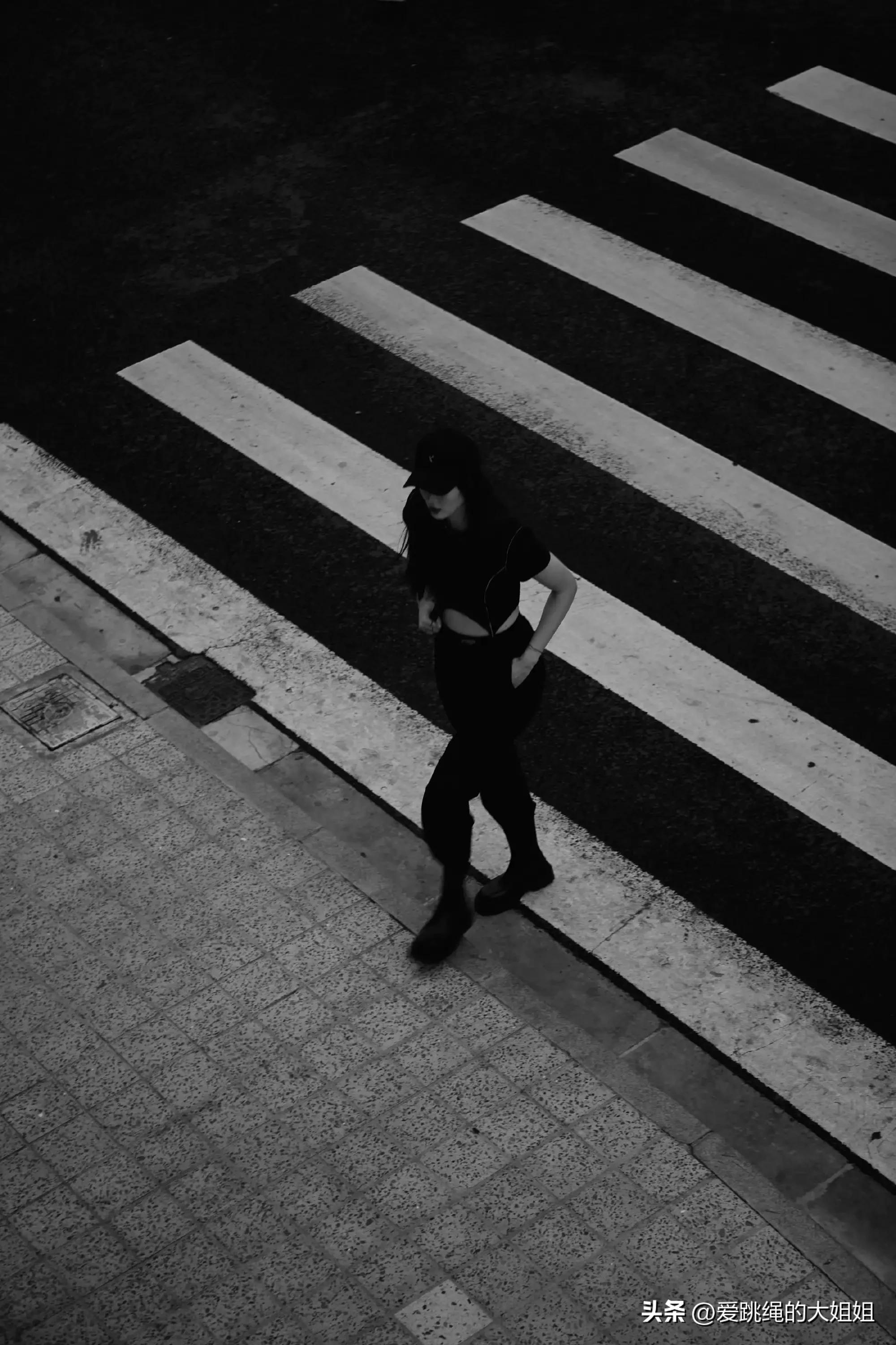 最美女足门将赵丽娜,中国女足门将赵丽娜与朱钰谁厉害