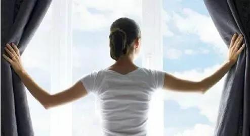 封阳台老式推拉窗安全么,封阳台推拉窗平开窗实际感受