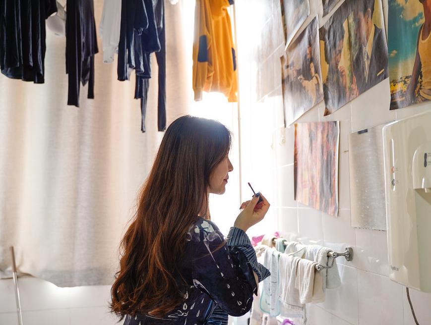 大学生艺术照欣赏,大学生艺术照和一寸照对比