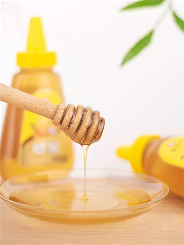 山萃蜂蜜跟冠生园蜂蜜哪个好,冠生园的蜂蜜结晶