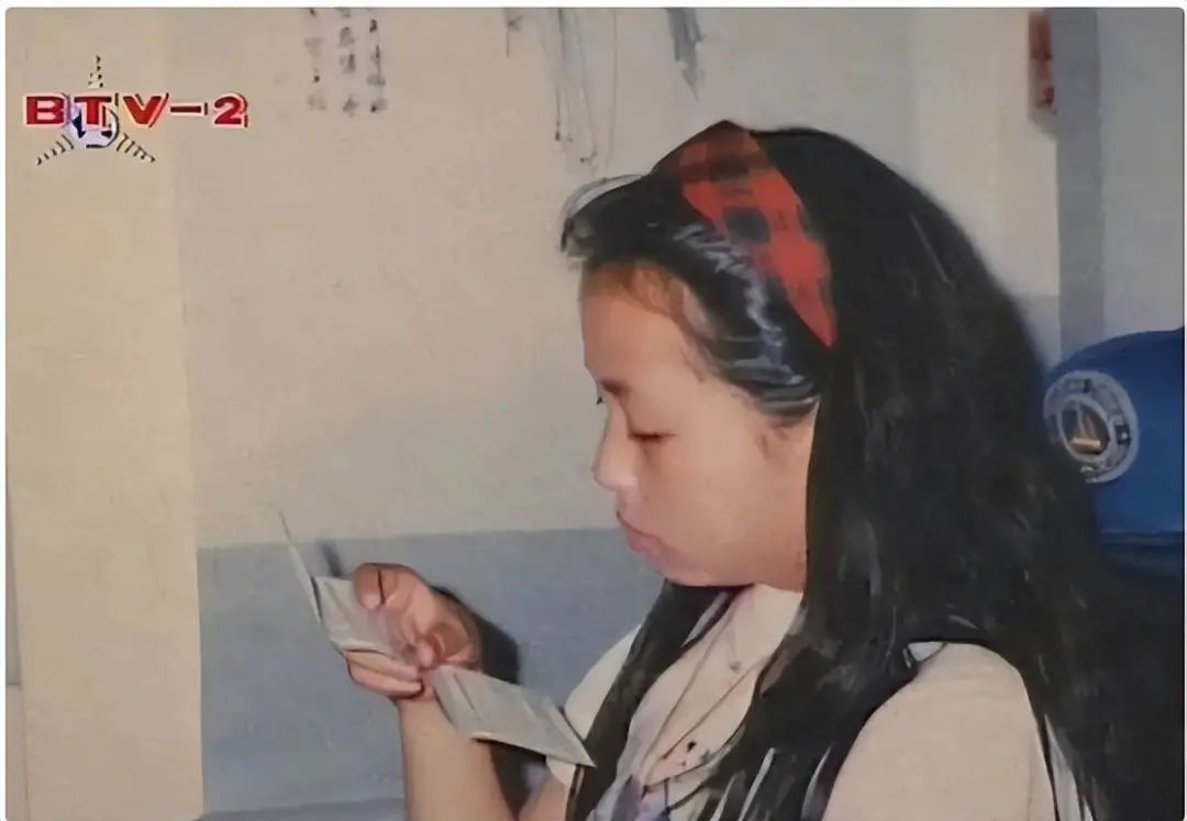 张靓颖谈错爱事件,张靓颖错误爱情观