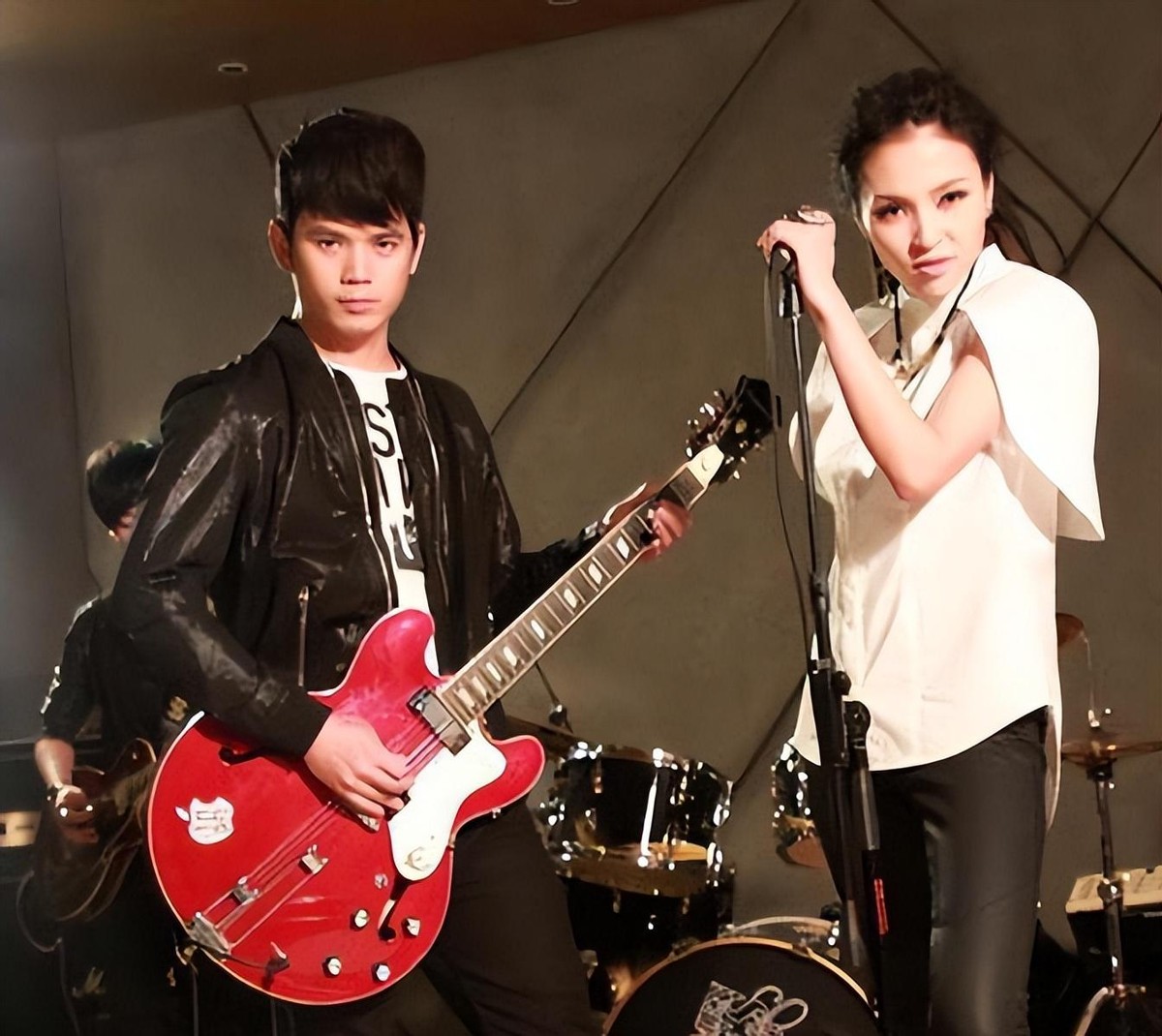 一路走好！文娱圈2天5人去世，最年长者99岁，最小的年仅37岁