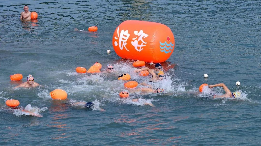 公开水域游泳要克服恐慌,公开水域游泳最怕遇到什么情况