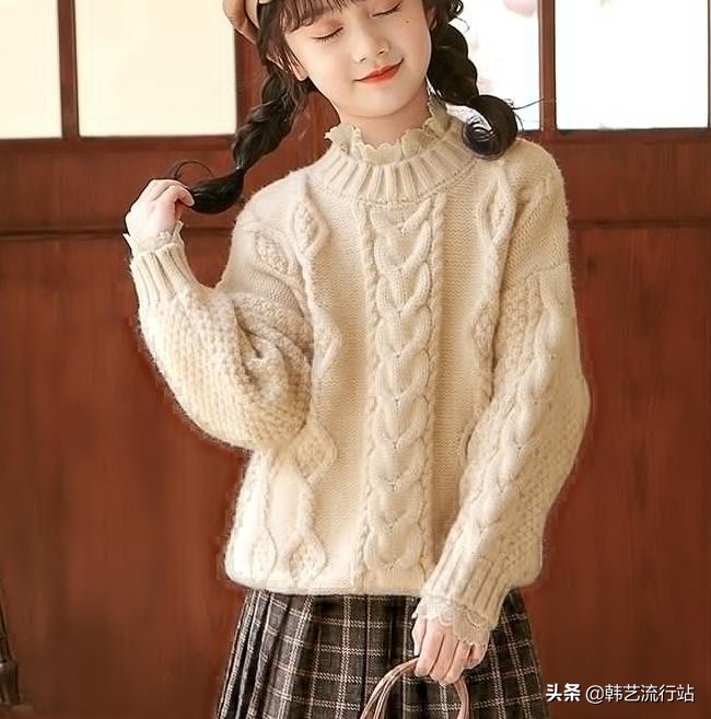 童装宽松毛衣最新款,今年女童装最流行毛衣的款式