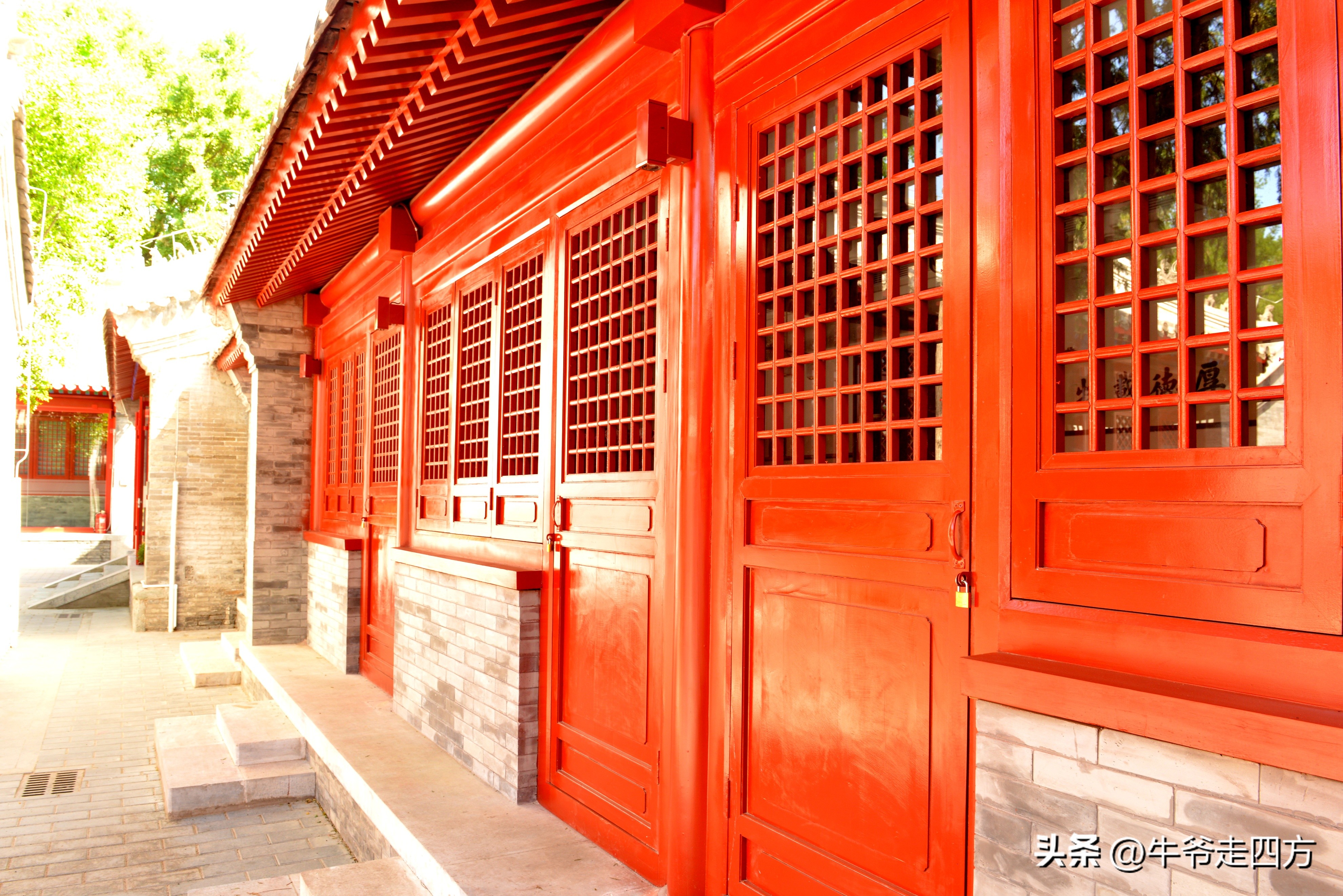 鍖椾含閲戠煶鍗氱墿棣嗗簡浜戝闂ㄧエ,閲戠煶鍗氱墿棣嗗簡浜戝