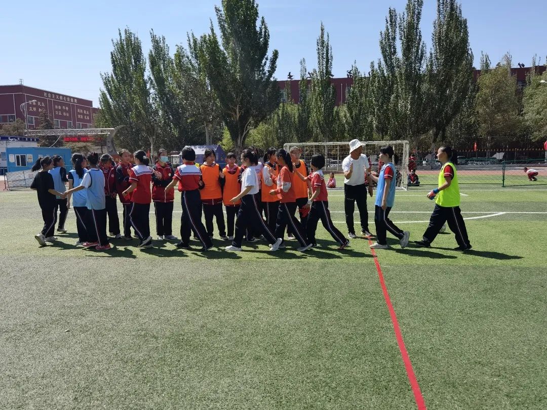 报国小学校长杯足球联赛,绿茵逐梦小学生校园足球联赛