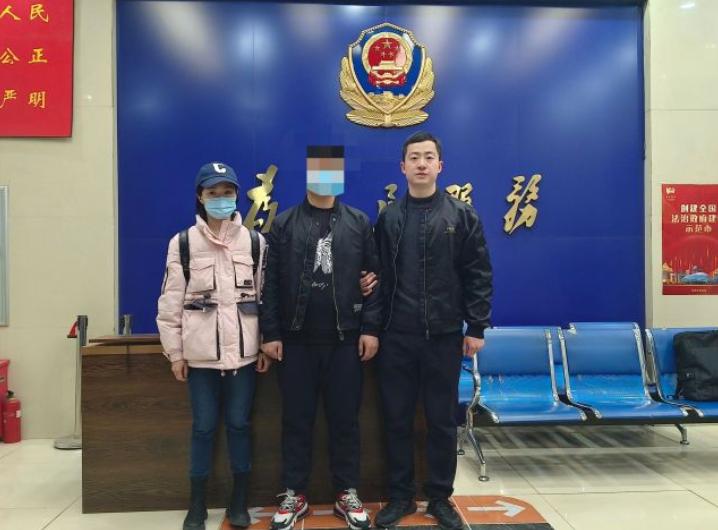 杭州小伙网恋一年女友是李逵,杭州小伙与网恋女友