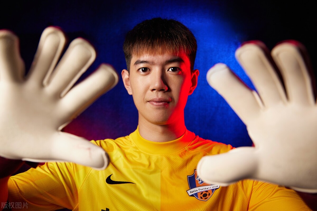 梅州客家足球俱乐部写真,梅州客家队海报