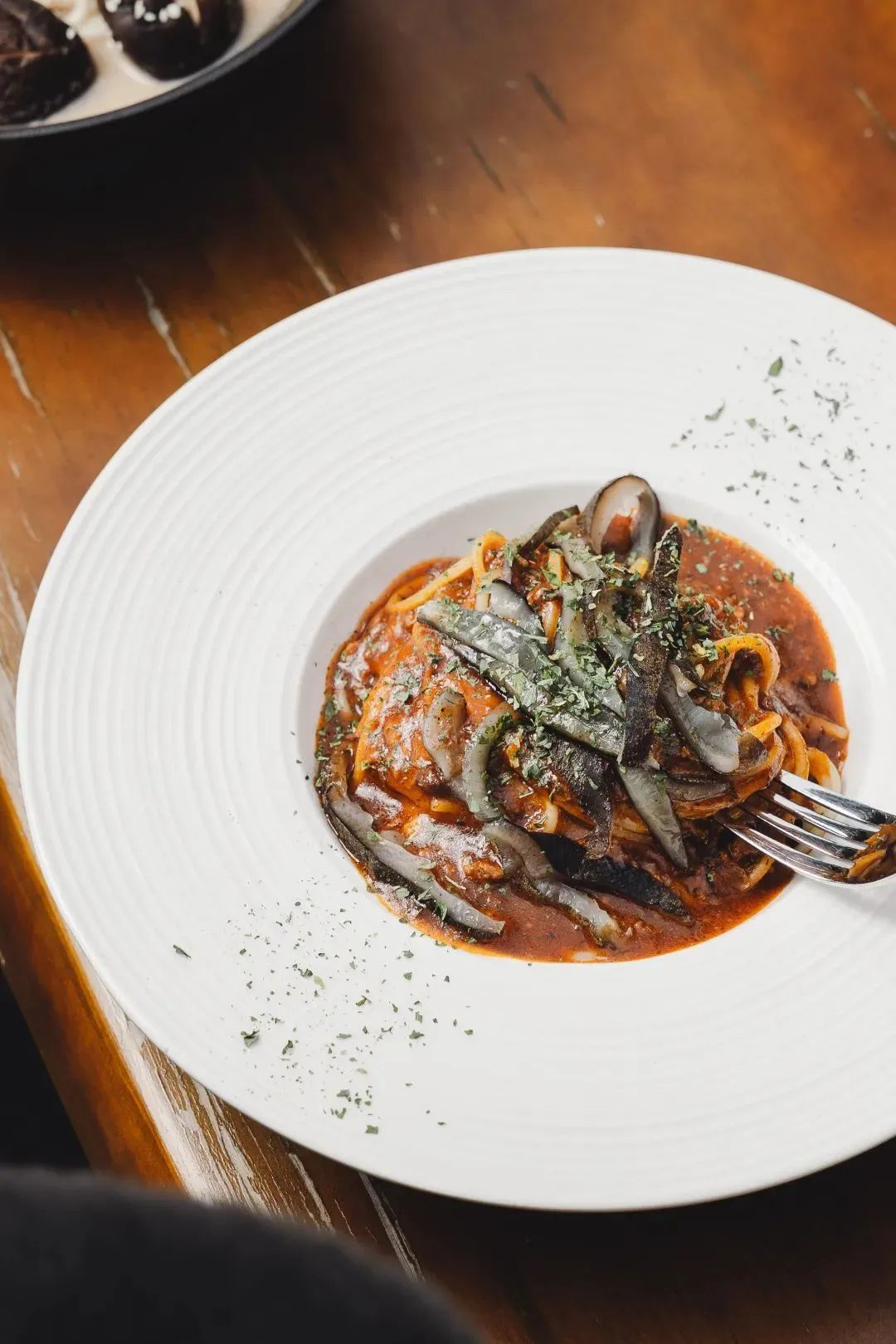 承包你一天的吃喝玩乐，酸菜鱼，烧烤，电竞...全都有