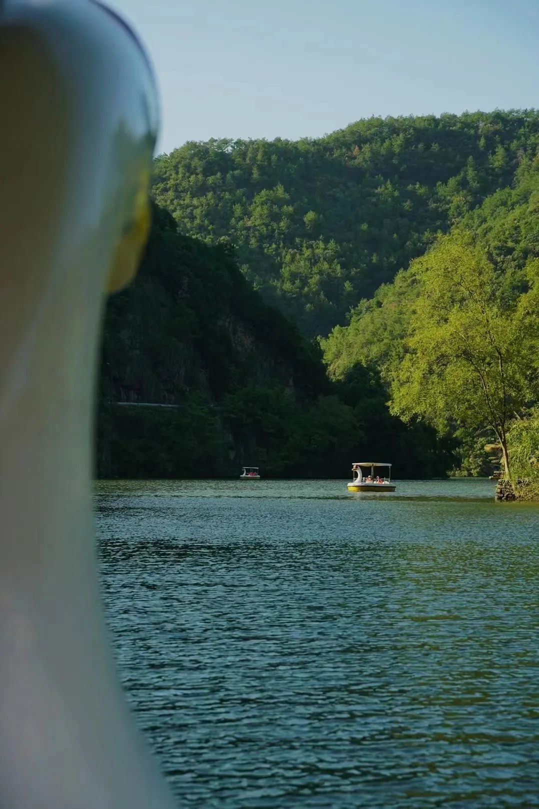 夏天凉快风景好又有水的旅游景点,夏天旅游景点哪里最好玩