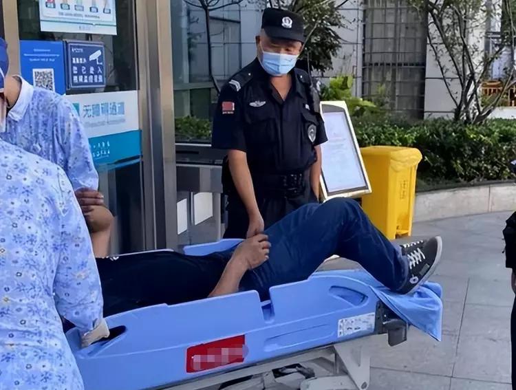 醉酒男子强奸42岁大妈！醉酒男子因酒精过量导致昏迷不醒！