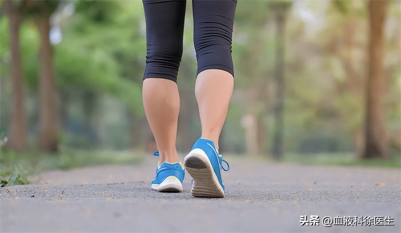 伏天晒背养生靠谱吗,高温下晒背的好处