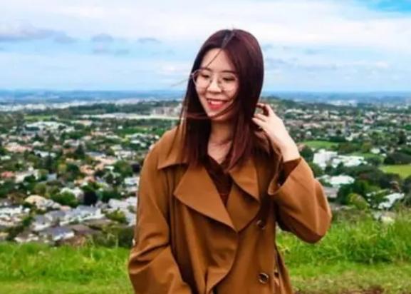 锦鲤女孩信小呆诈骗犯,支付宝信小呆锦鲤事件