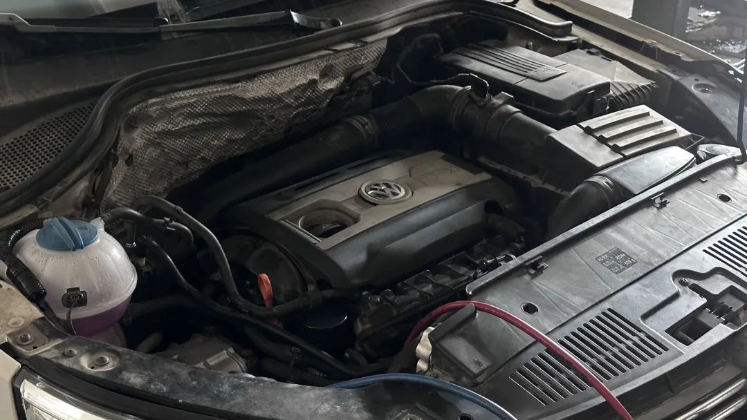 12年大众途观二手车翻新,大众途观外观塑料件翻新