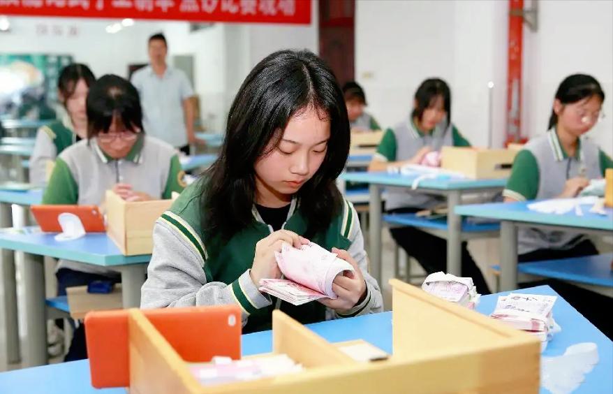 学习不好去职高好还是普高好,学习很差上普高好还是职高好