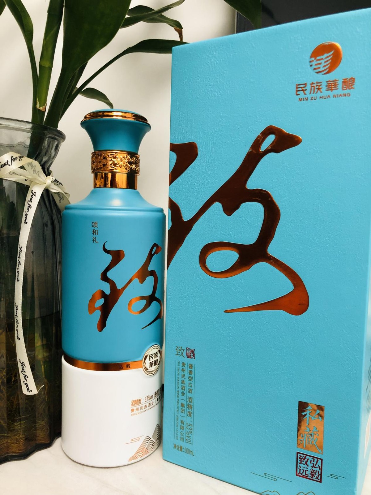 白云边酒和口子窖哪个好喝,口子窖和白云边哪个性价比比较好