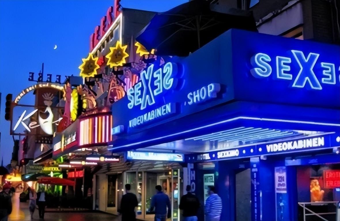 作为发达国家的捷克，为何走上自甘堕落的道路，沦为情色天堂？