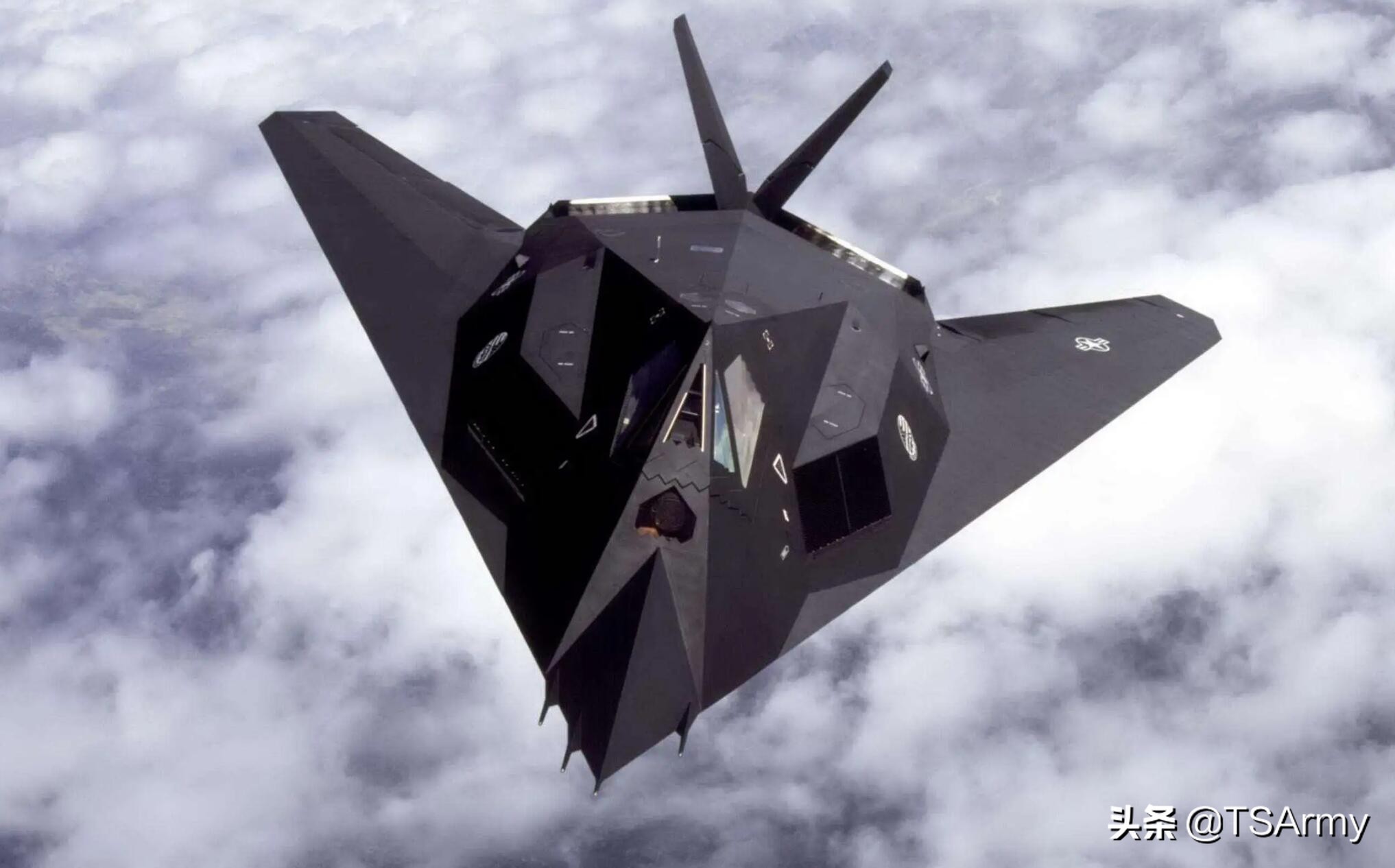 美军十大王牌武器,美国为什么要让f117退役