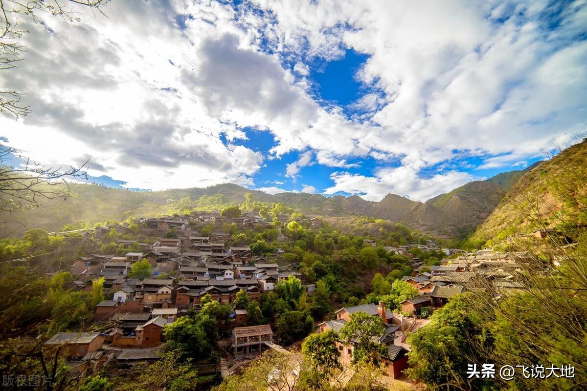 云南旅游必去的三个古镇,云南旅游必去的4个古镇