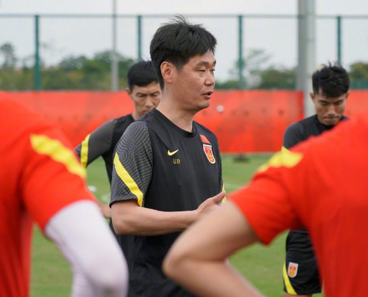 张琳芃宣布退出国家队谁踢后卫,张琳芃国家队后卫出场次数最多