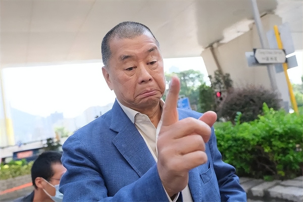 民族败类还敢祸国殃民？港独大佬曾遭晴天霹雳，苦苦哀求给条活路