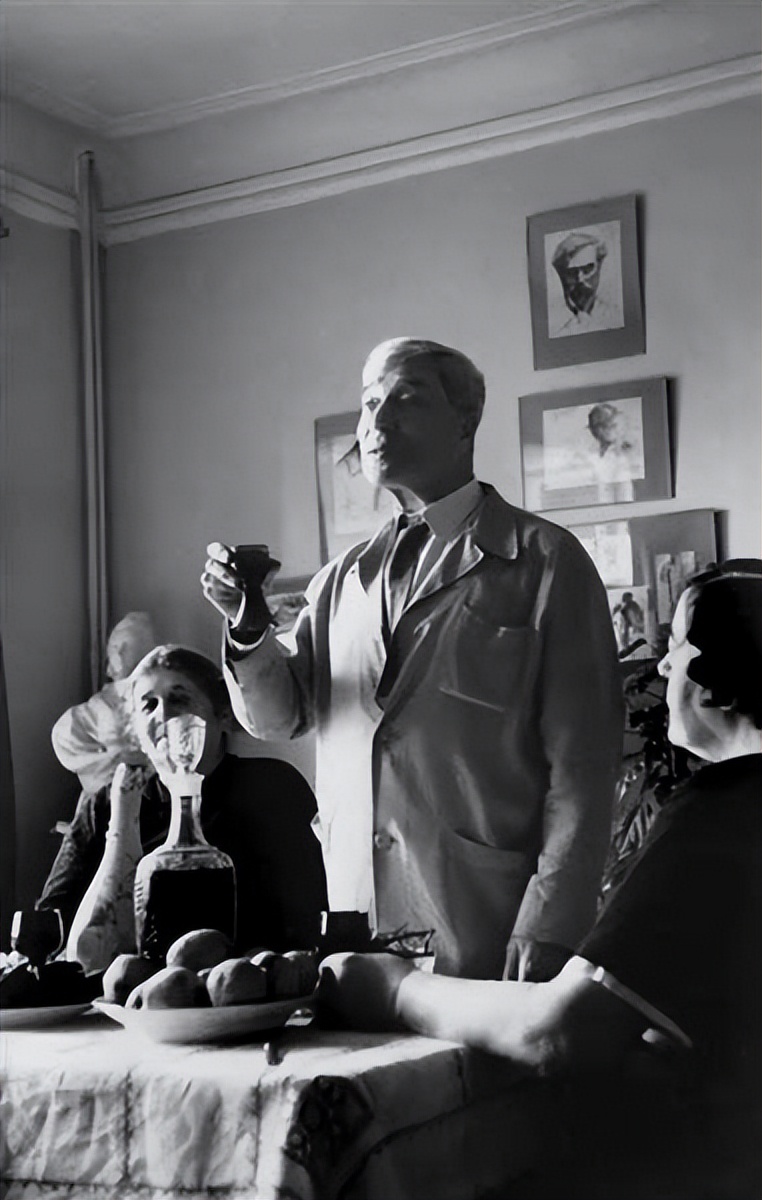 历史上的今天11月10日,历史上的10月31号