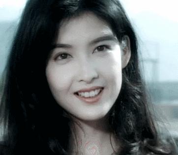 香港足球明星队vs贵州村超直播,香港明星足球队vs贵州村超热身赛