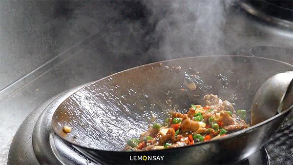 营业到凌晨的夜市,海岸城夜市时间