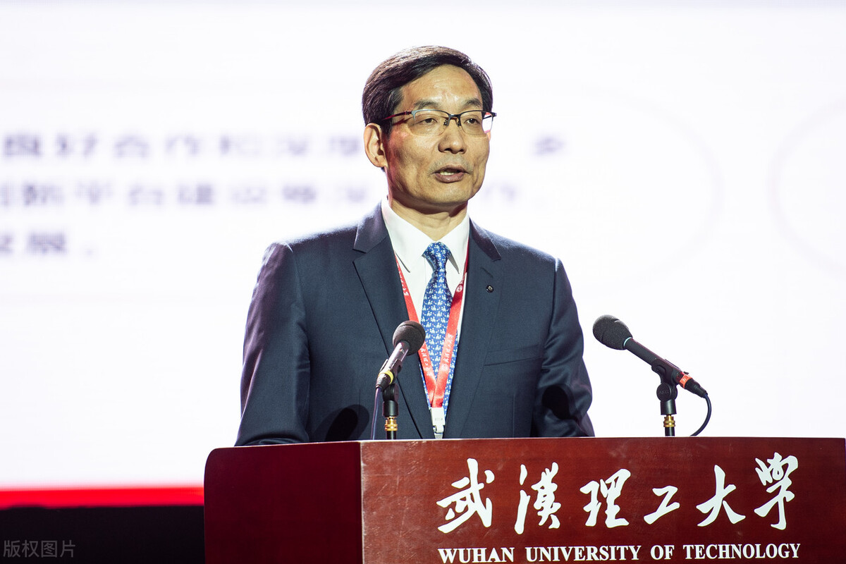 曹德旺获终身成就奖讲话,曹德旺年度人物