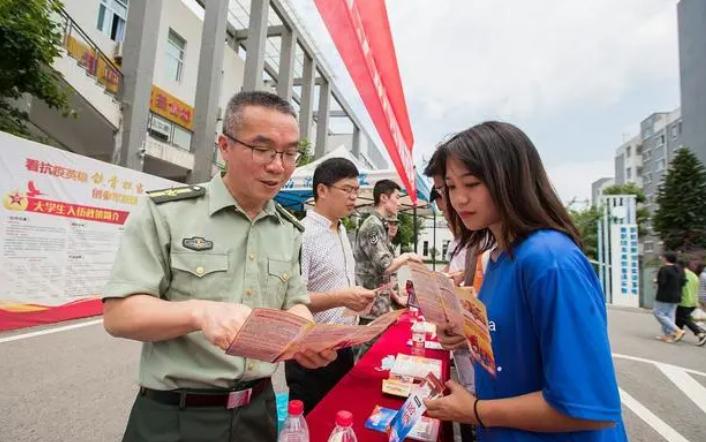 2023女兵征兵要求以及条件,2023年下半年女兵应征报名不足3天