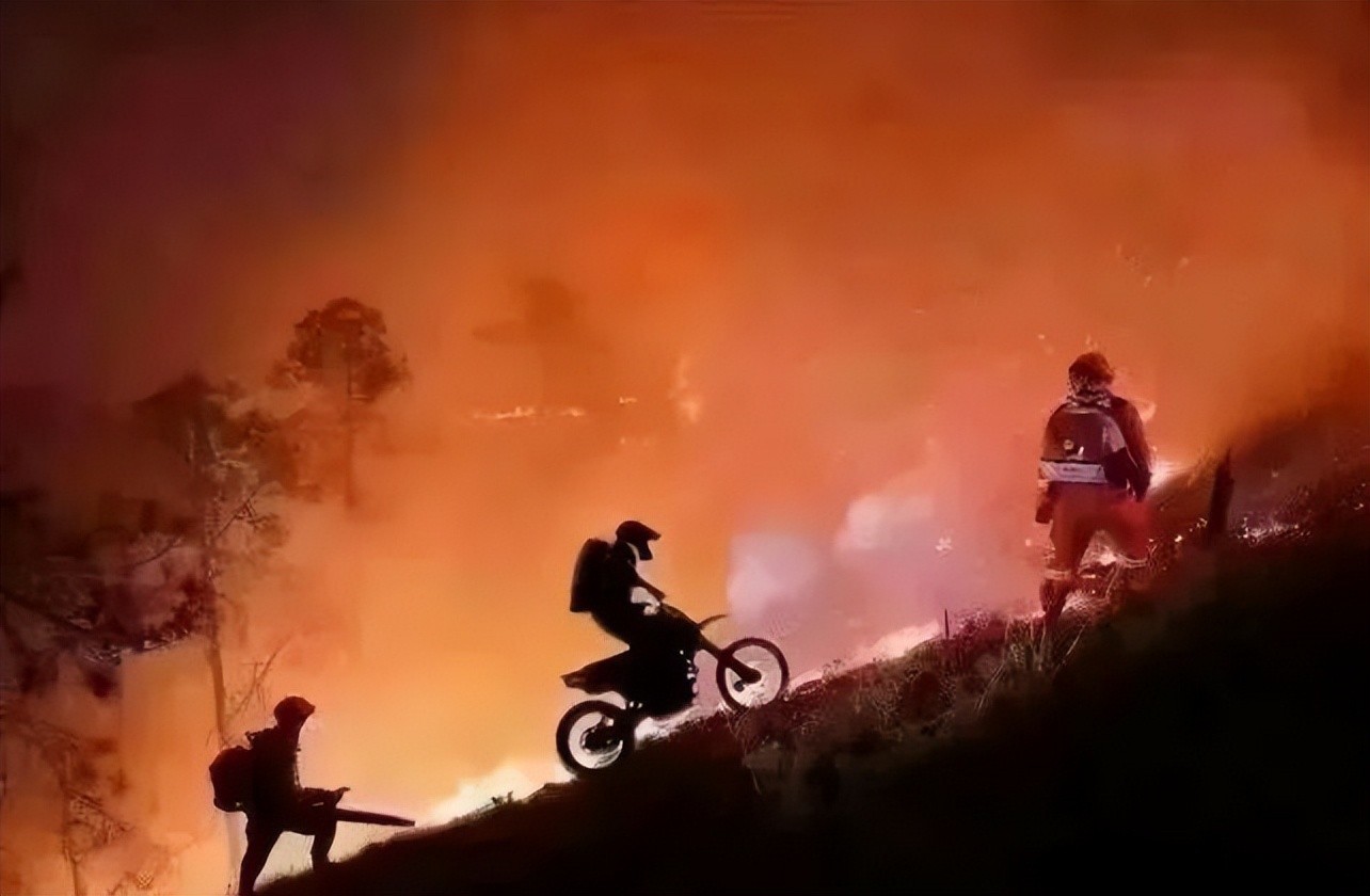 重庆山火烈火00后骑士走红,重庆“烈火骑士”走红