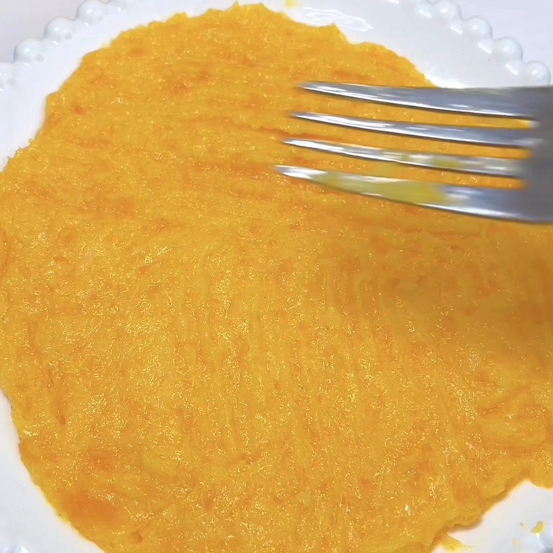 8个月的宝宝辅食每天不重样,8个月辅食吃煮鸡蛋还是蒸鸡蛋糕