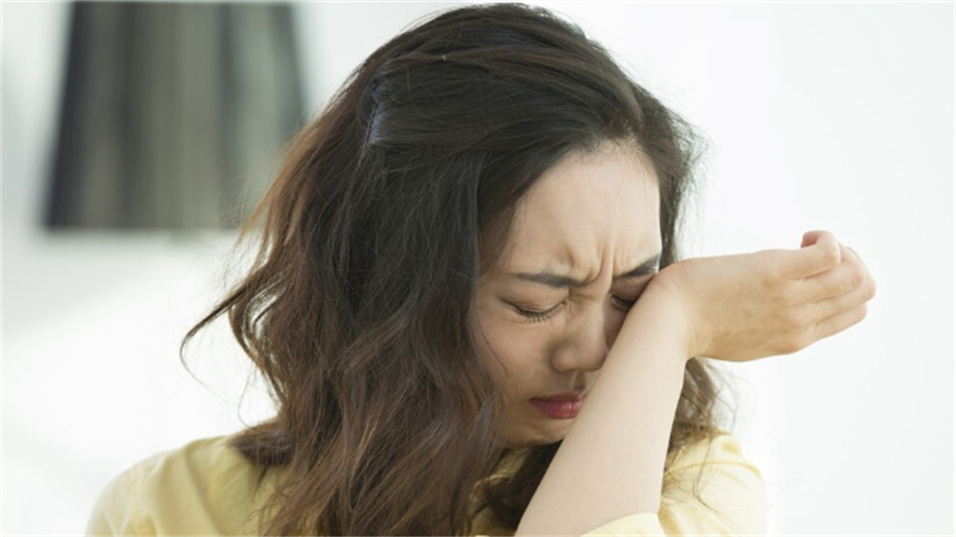 丈夫出轨小三找上门结果惨了,老公找小三悲惨遭遇案例