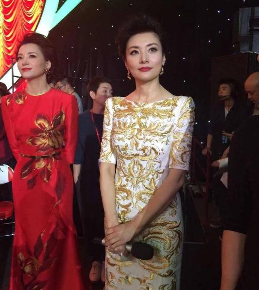 55岁的周涛：“央视一姐”到“央企董事长”，跟董卿走了不同的路