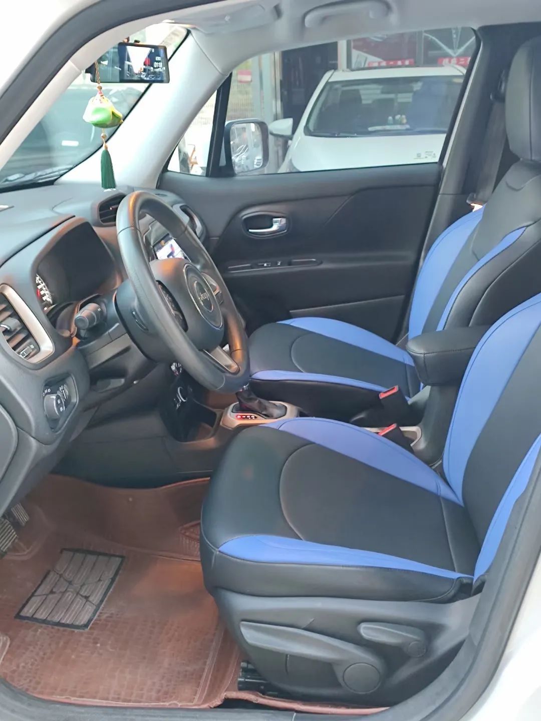 十堰龙信二手车市场雅阁,十堰龙信国际汽车城二手车直播