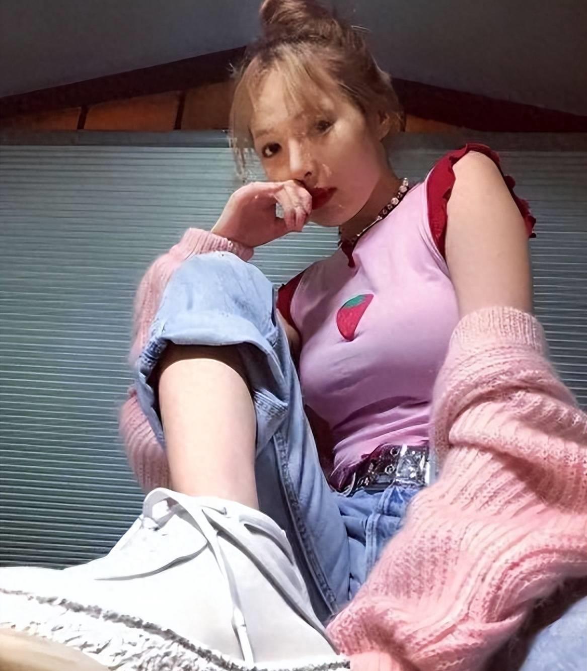 丁字裤、露下乳？这4名女明星肆无忌惮，将“诱惑”玩出了新花样