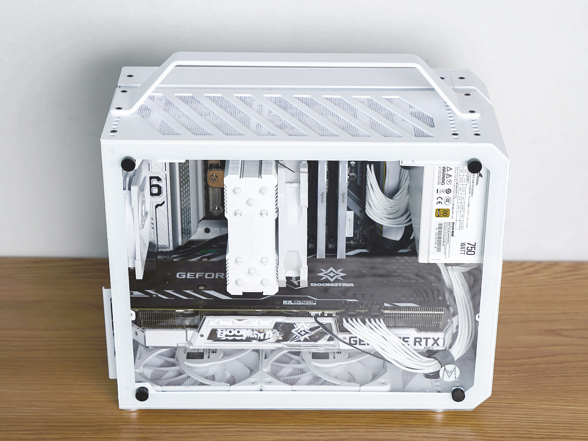 又小又白,12代3060tiitx主机推荐