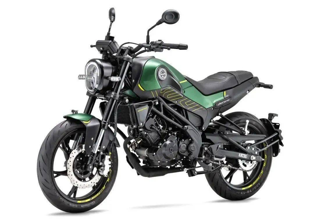 贝纳利公布新款幼狮250复古售价,最新的贝纳利幼狮500