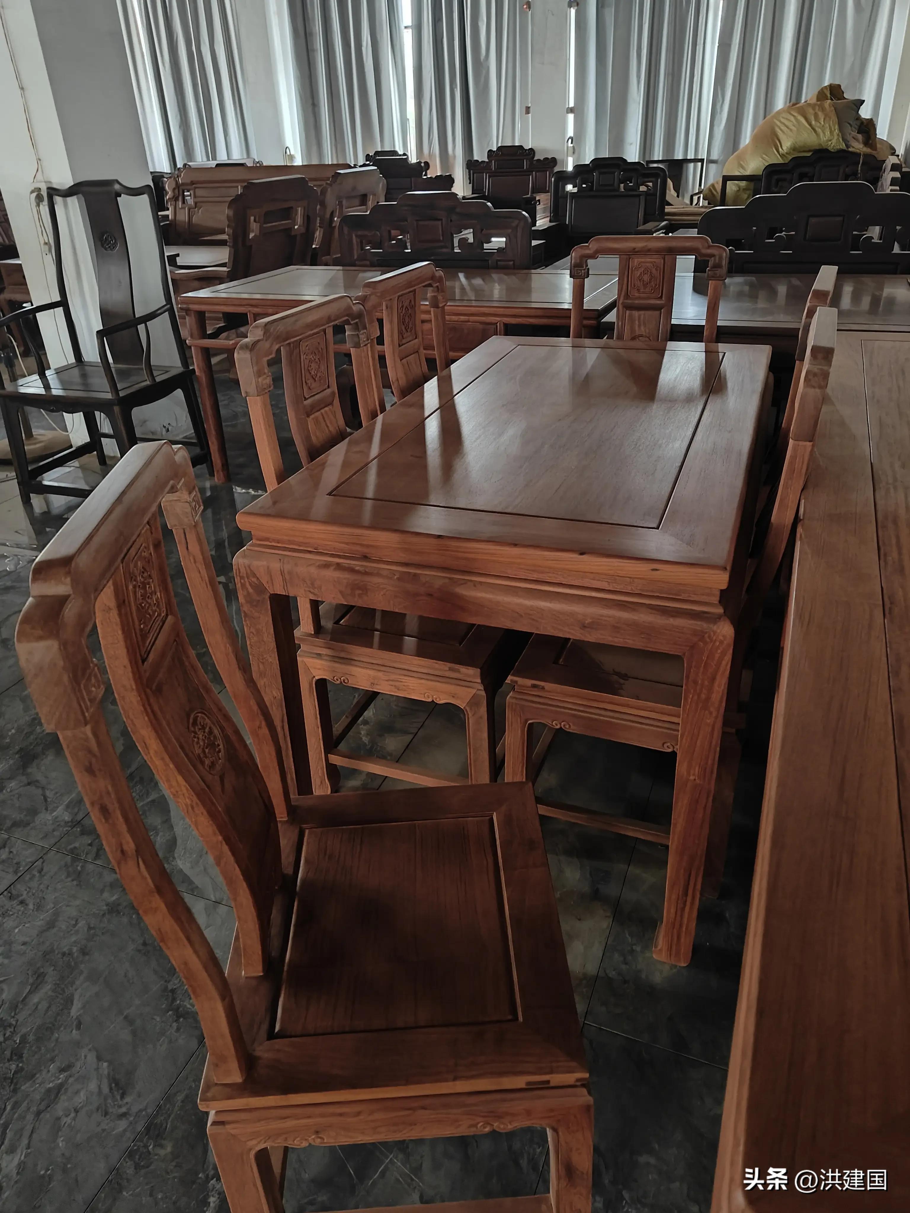 我写了一篇红木家具的升值的文章,触犯众怒了,我知道...