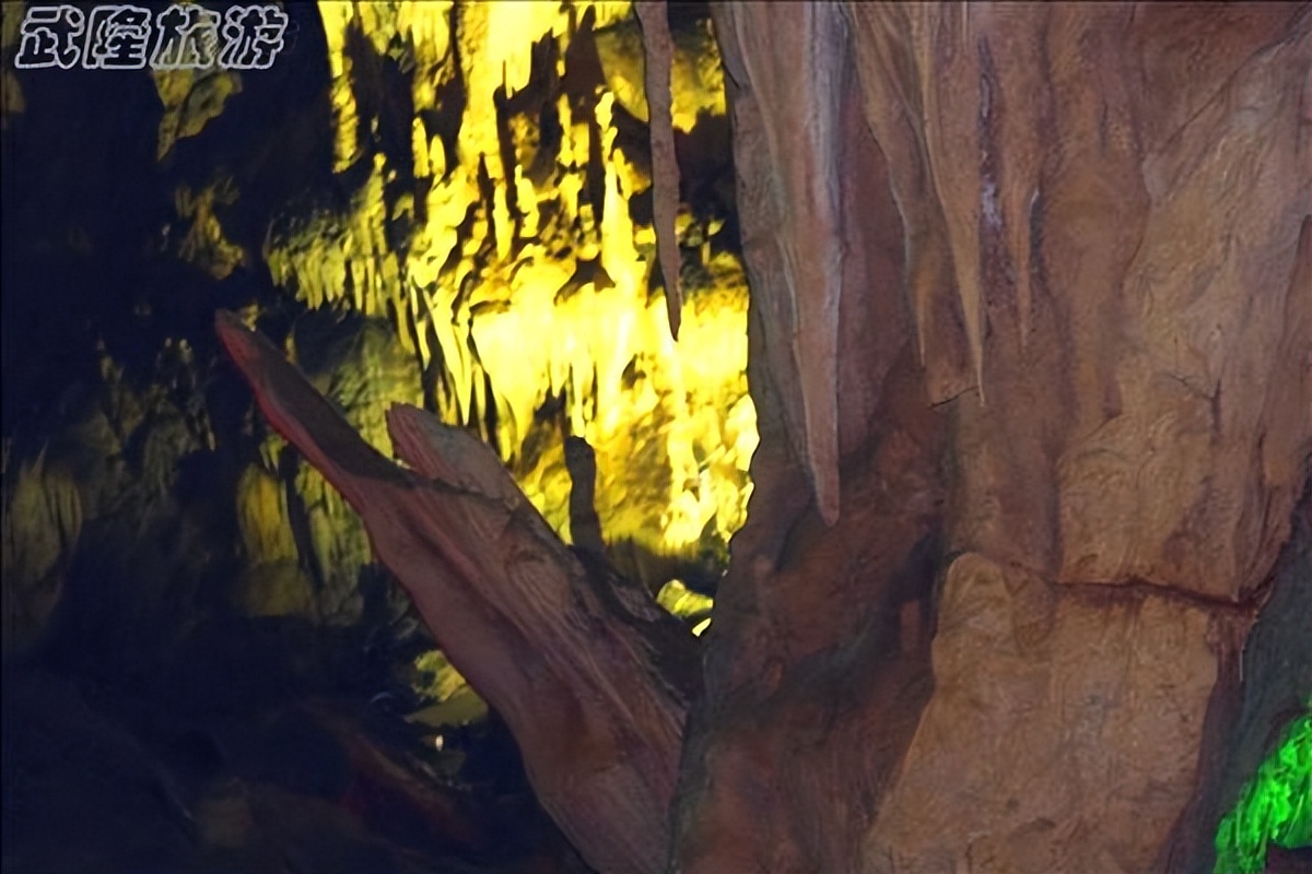 游玩武隆天生三桥和芙蓉洞住哪里,武隆仙女山天生三桥游