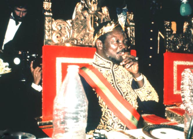 1968年，台湾18岁女孩远嫁非洲当王妃，两年后撇下女儿哀求回国