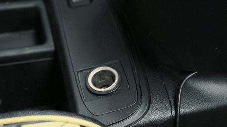 车上充电时充时不充什么原因,车上充电充不上电是什么原因